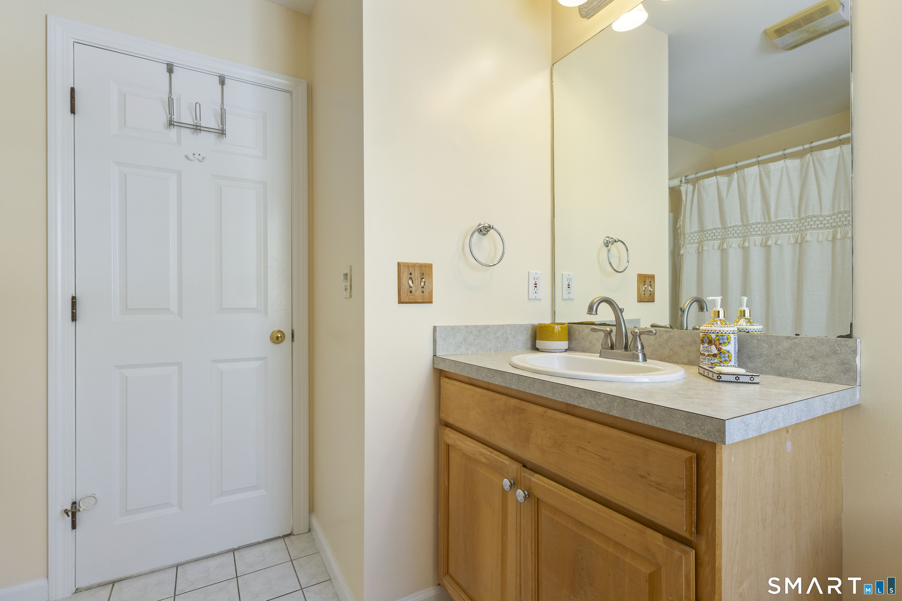 696 Green Hill Road Madison, CT 06443 - Photo 24 of 30