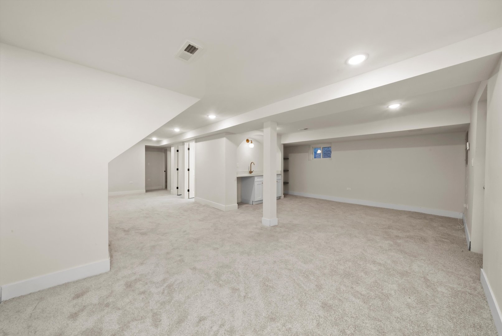 7955 South Colfax Avenue Chicago, IL 60617 - Photo 23 of 43 a view of an empty room