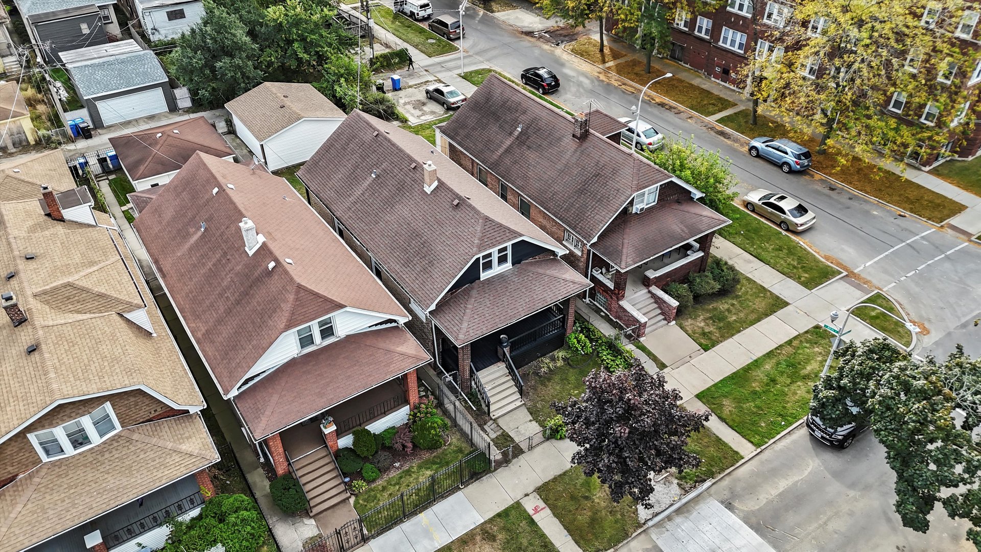 7955 South Colfax Avenue Chicago, IL 60617 - Photo 37 of 43 an aerial view of a house with a yard