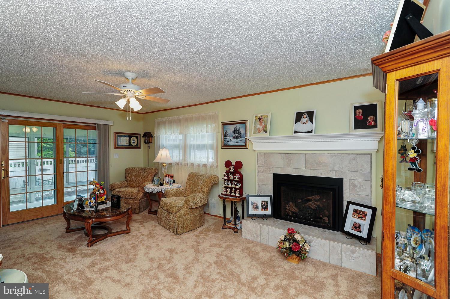 21 Weyburne Road Hamilton, NJ 08690 - Photo 10 of 41