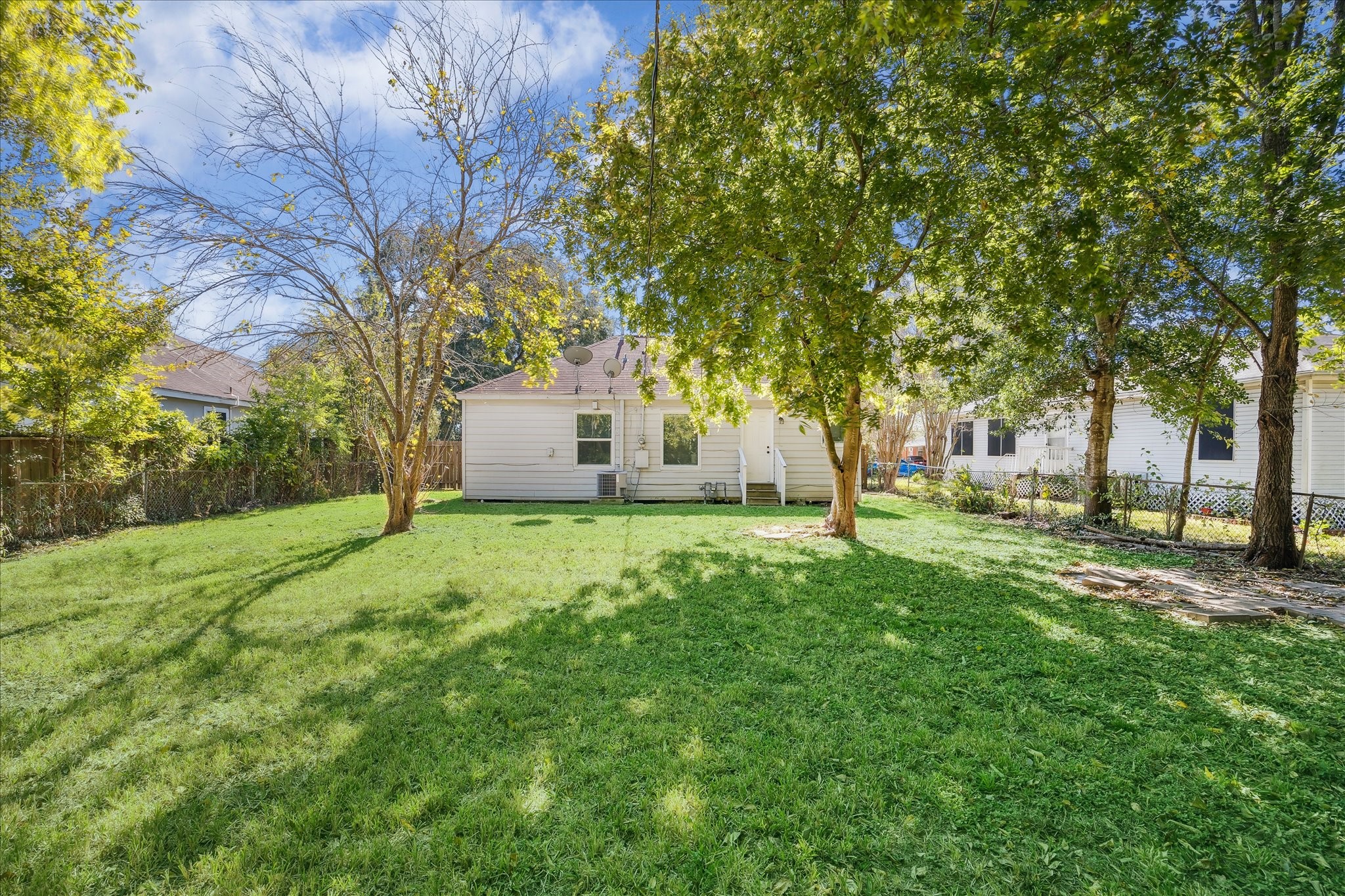 4523 Keystone Street Houston, TX 77021 - Photo 16 of 23 a view of a house with yard and tree s