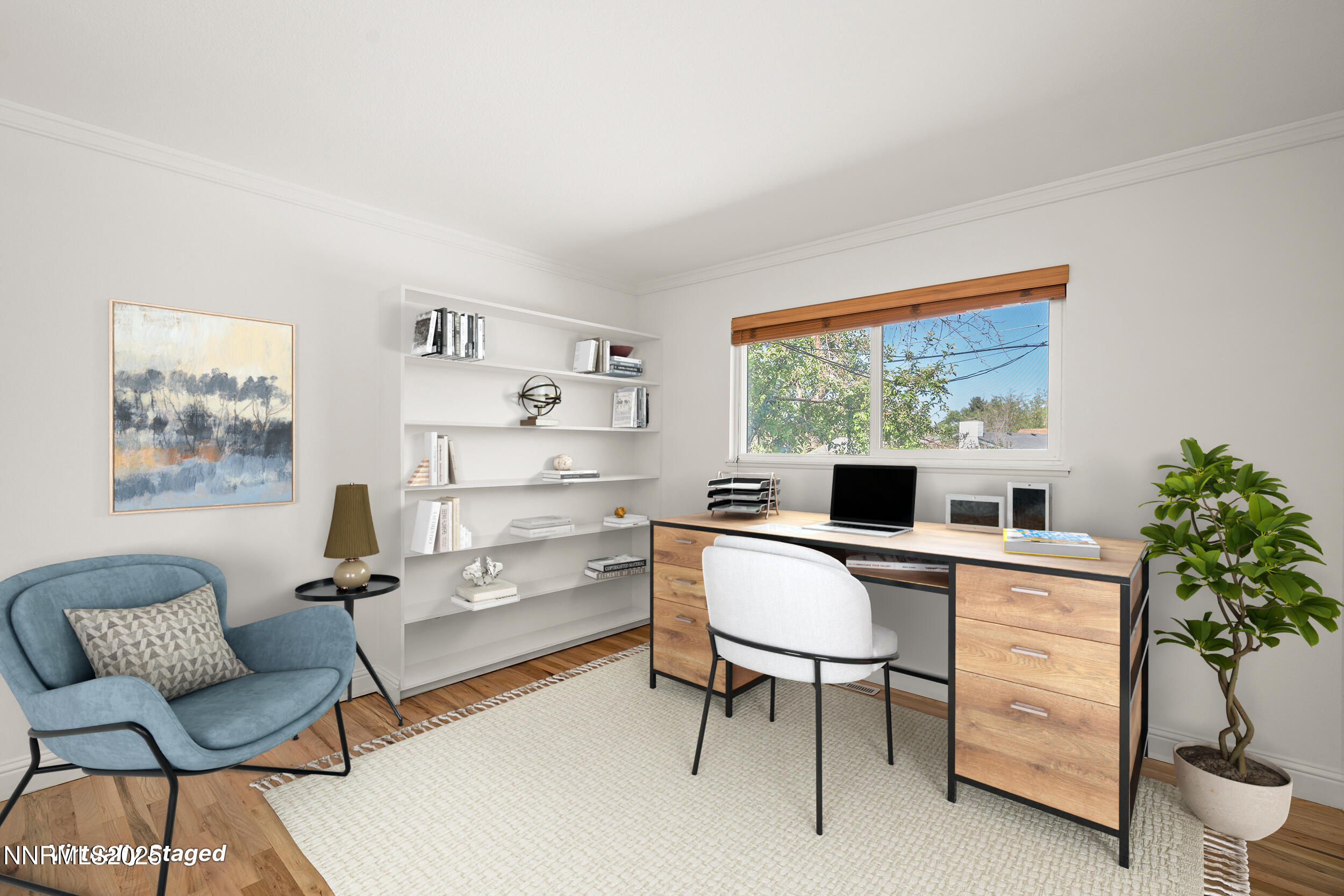 1420 Exeter Way Reno, NV 89503 - Photo 23 of 34 a room with a workspace
