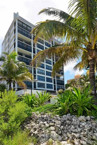 $895,000 | 11 Sunset Drive, Unit 505, Sarasota, FL 34236