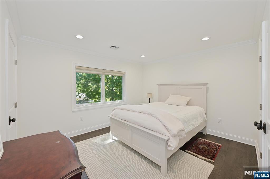 8 Ranch Lane Closter, NJ 07624 - Photo 22 of 38 Gallery Image 22