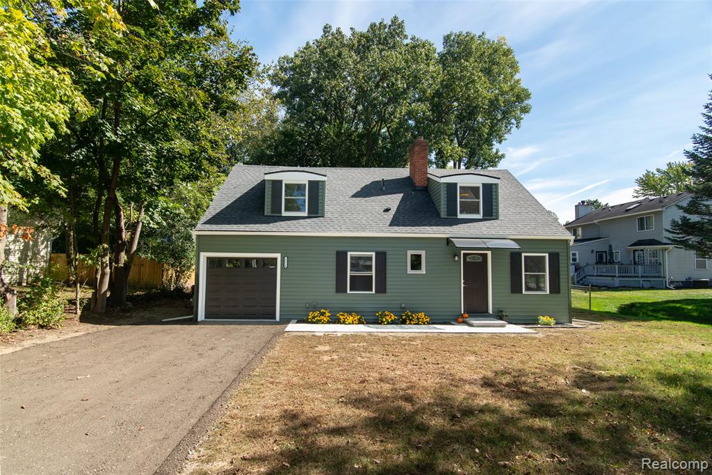 21716 Lahser Road Southfield, MI 48075 - Photo 2 of 29 Gallery Image 2