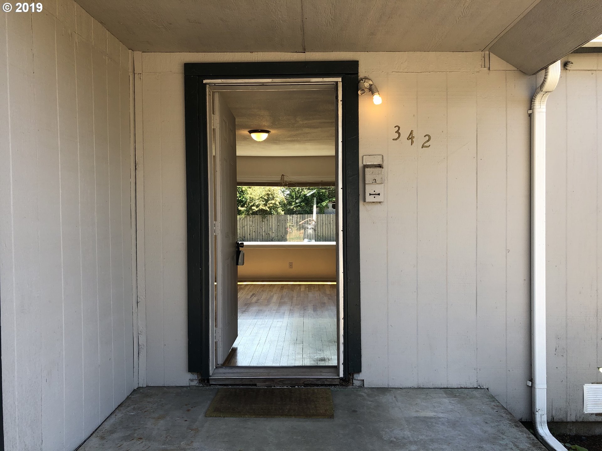 Entrance/Foyer