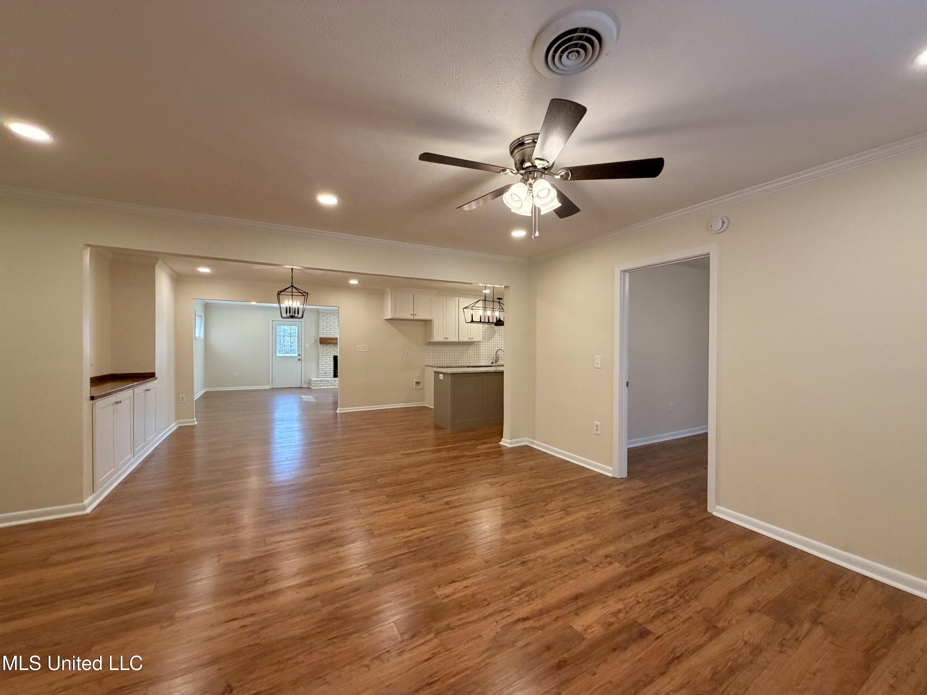 1406 Post Road Clinton, MS 39056 - Photo 11 of 42 IMG_0122