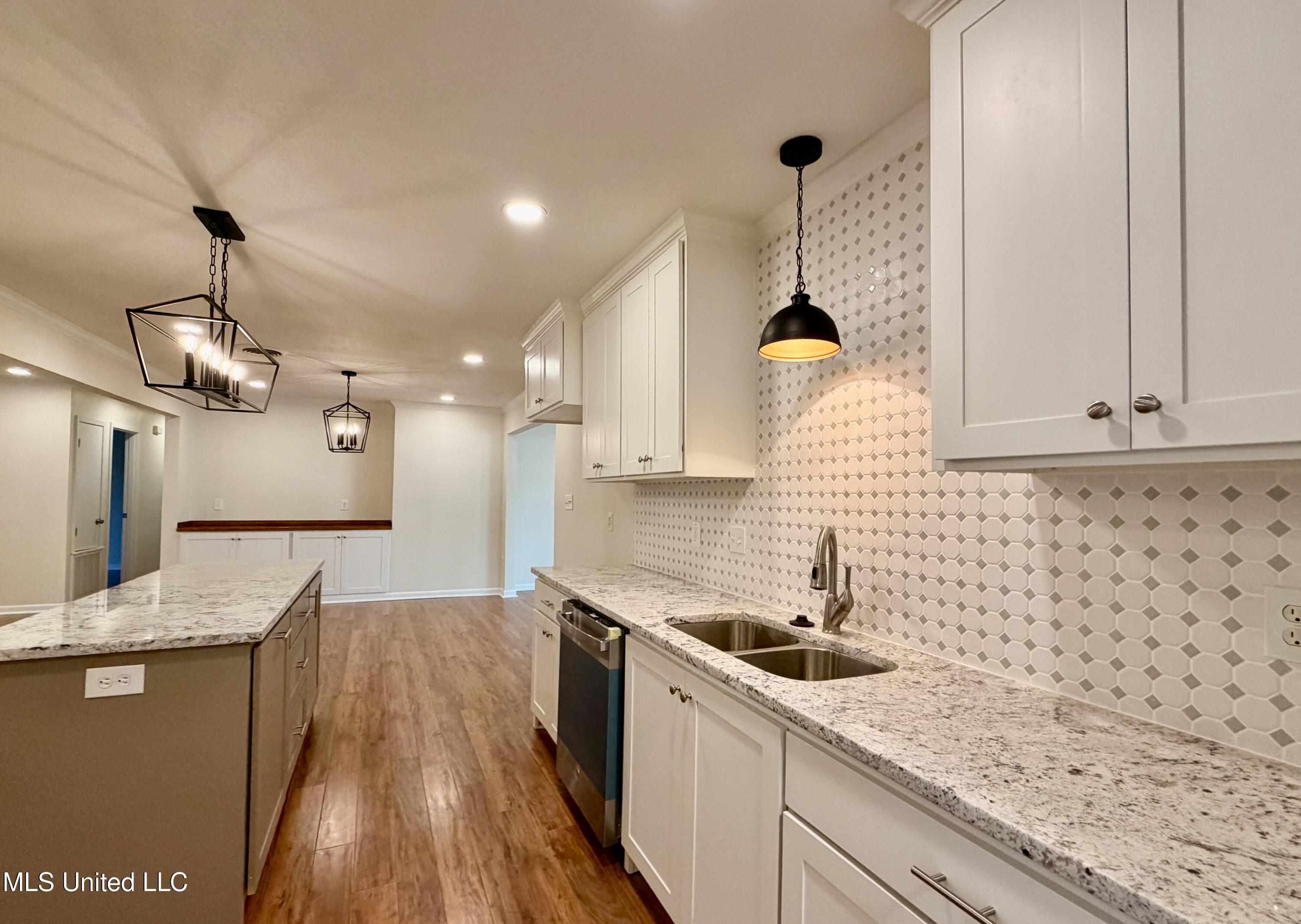 1406 Post Road Clinton, MS 39056 - Photo 15 of 42 IMG_0134