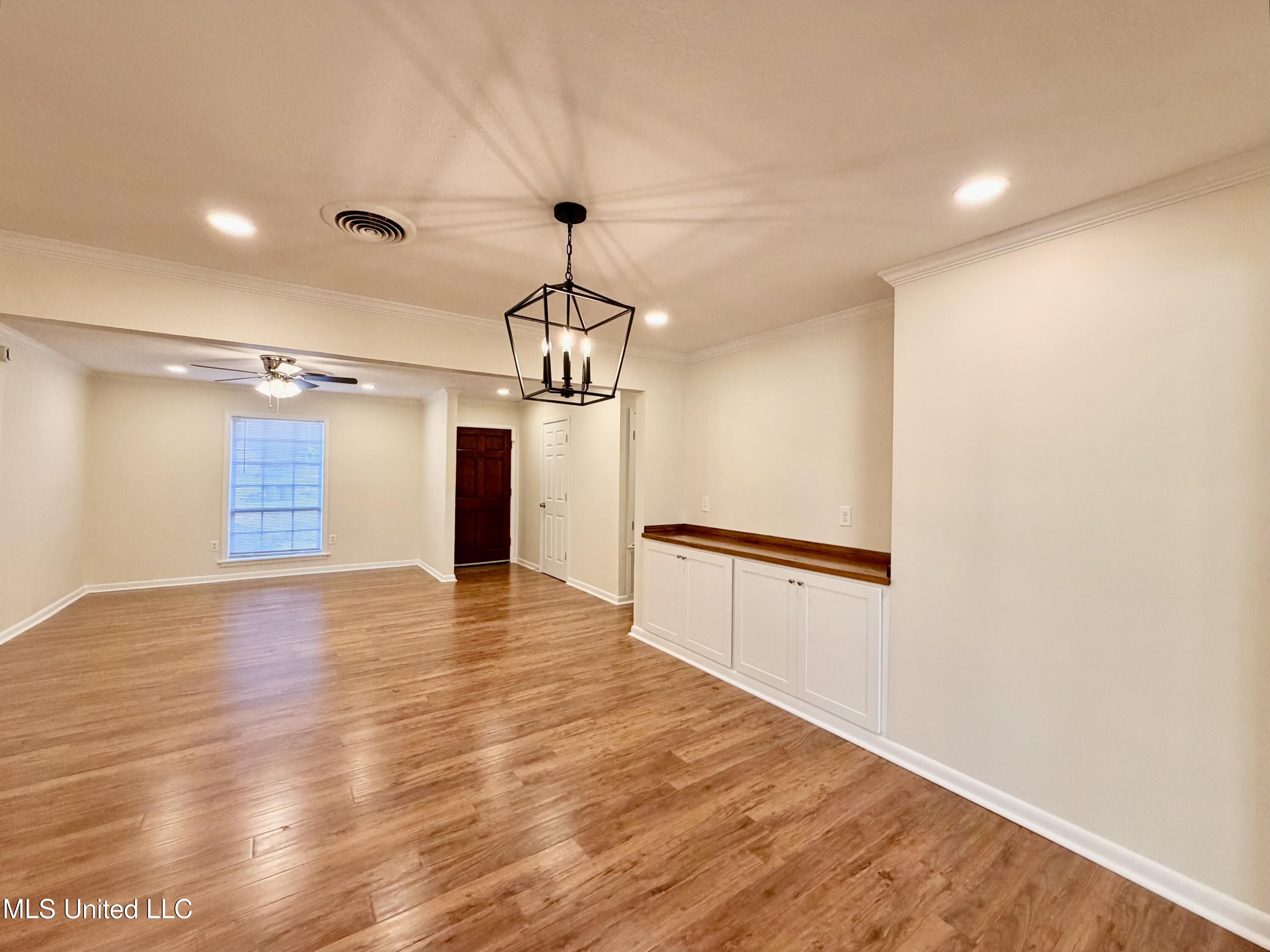 1406 Post Road Clinton, MS 39056 - Photo 9 of 42 IMG_0129