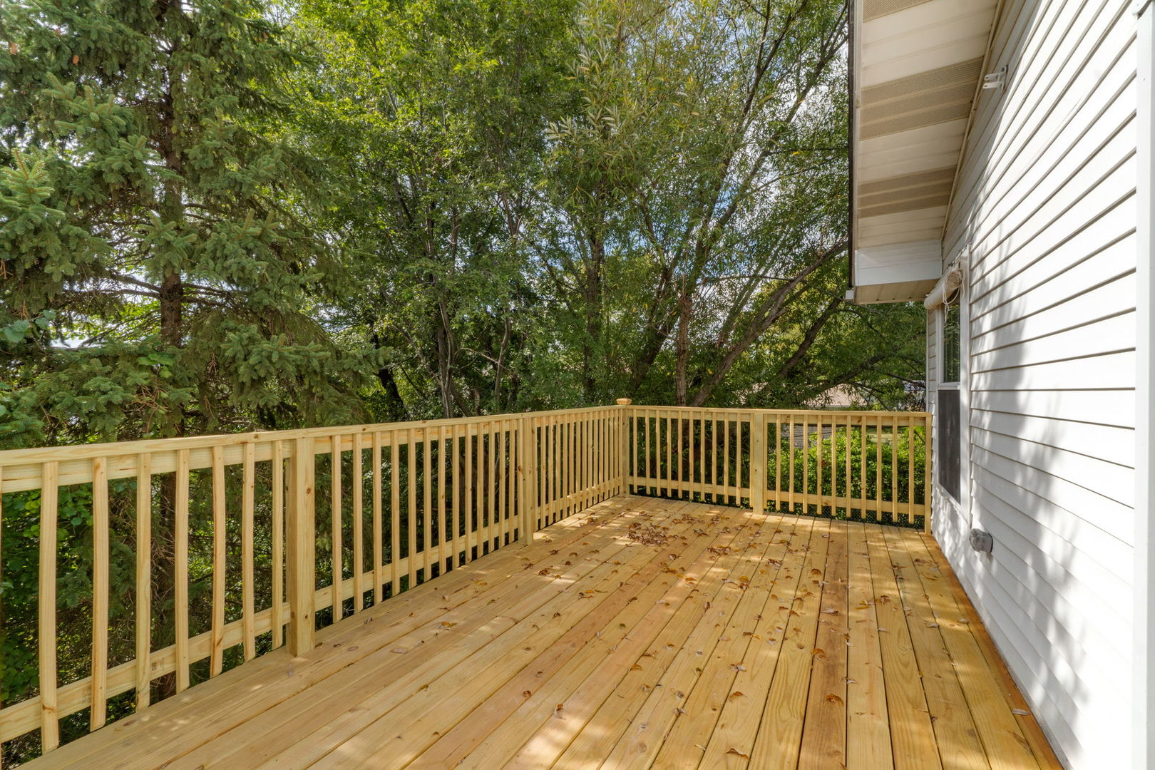 1180 Cobble Hill Court Hoffman Estates, IL 60169 - Photo 30 of 34 a balcony with wooden floor