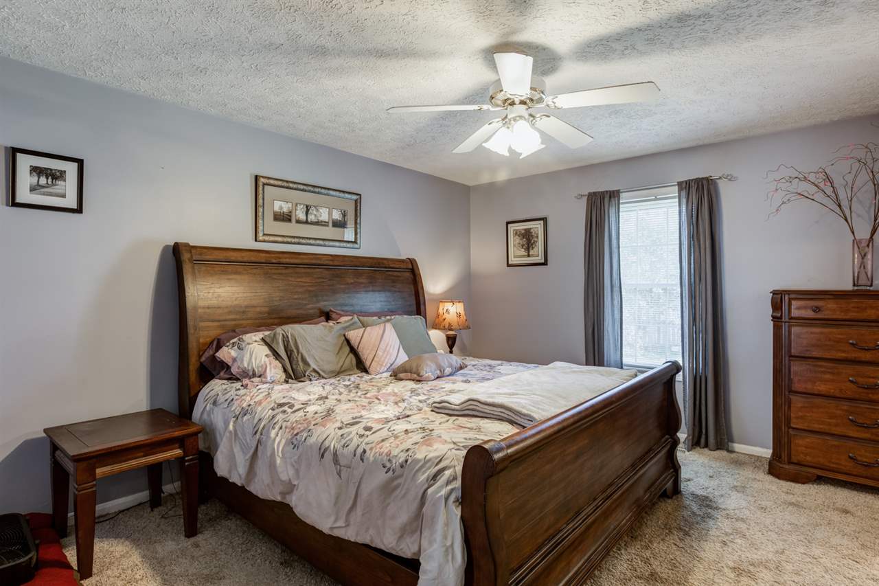 4111 Country Ridge Drive Newburgh, IN 47630 - Photo 14 of 31
