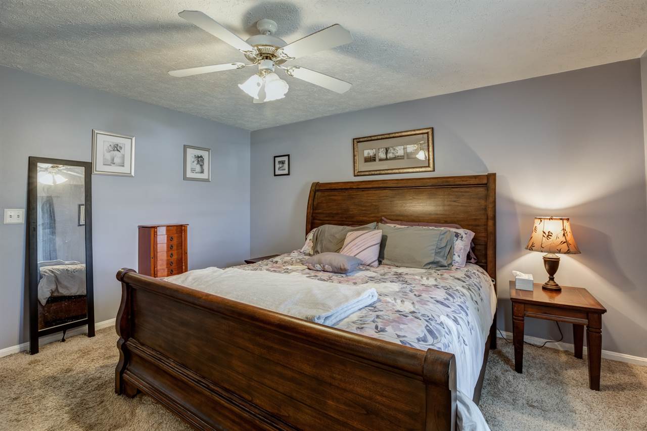 4111 Country Ridge Drive Newburgh, IN 47630 - Photo 15 of 31