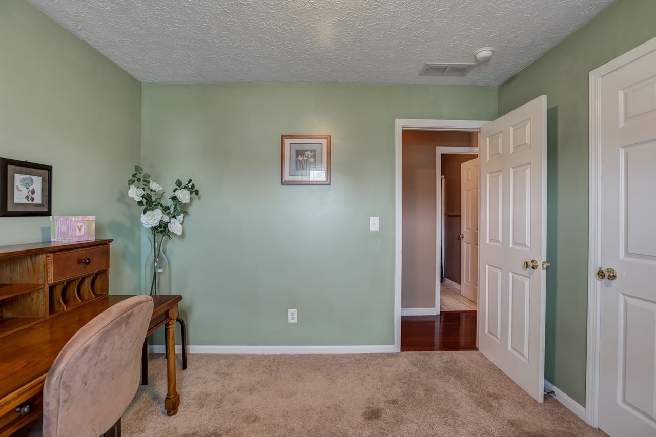 4111 Country Ridge Drive Newburgh, IN 47630 - Photo 23 of 31