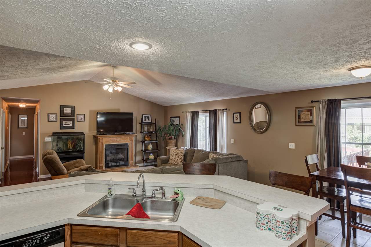 4111 Country Ridge Drive Newburgh, IN 47630 - Photo 7 of 31