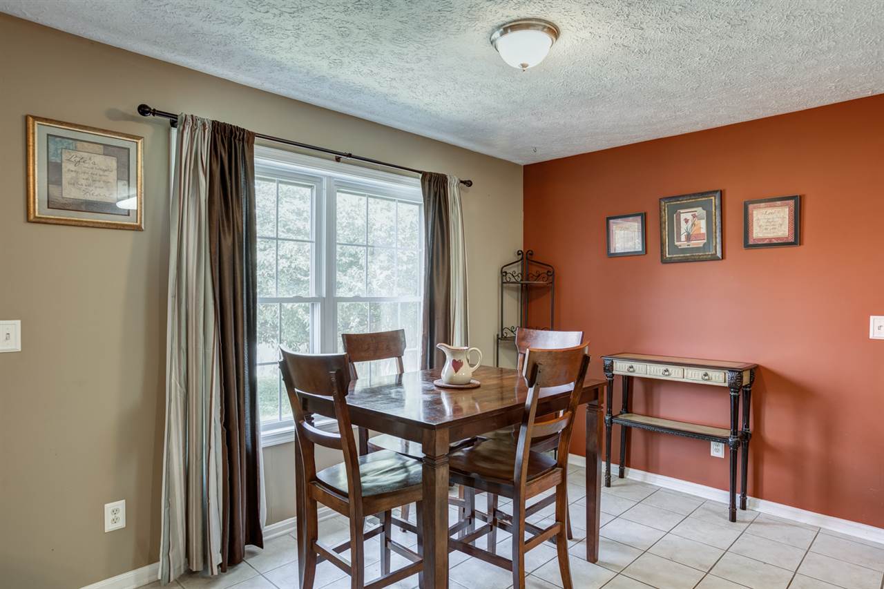 4111 Country Ridge Drive Newburgh, IN 47630 - Photo 8 of 31