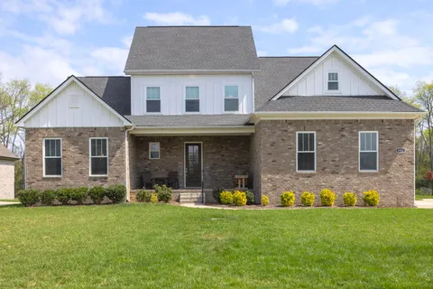 $675,000 | 1924 Rhonda Drive, Christiana, TN 37037