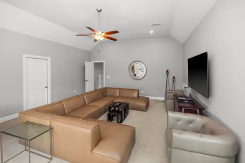 $675,000 | 1924 Rhonda Drive, Christiana, TN 37037
