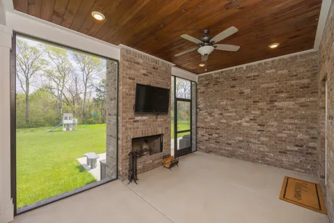 $675,000 | 1924 Rhonda Drive, Christiana, TN 37037