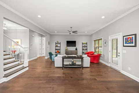 $675,000 | 1924 Rhonda Drive, Christiana, TN 37037