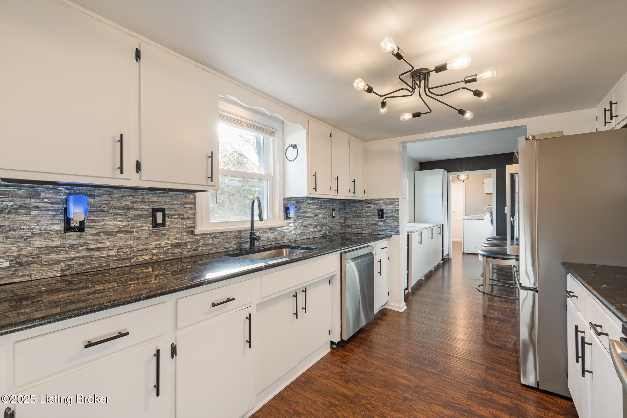 4408 Lambert Road Louisville, KY 40219 - Photo 14 of 38 4408 Lambert Rd-21