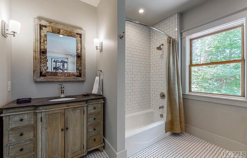 602 Moorewood Road Highlands, NC 28741 - Photo 49 of 50 Gallery Image 49