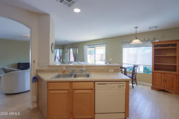 $288,000 | 1453 West Roosevelt Avenue, Coolidge, AZ 85128