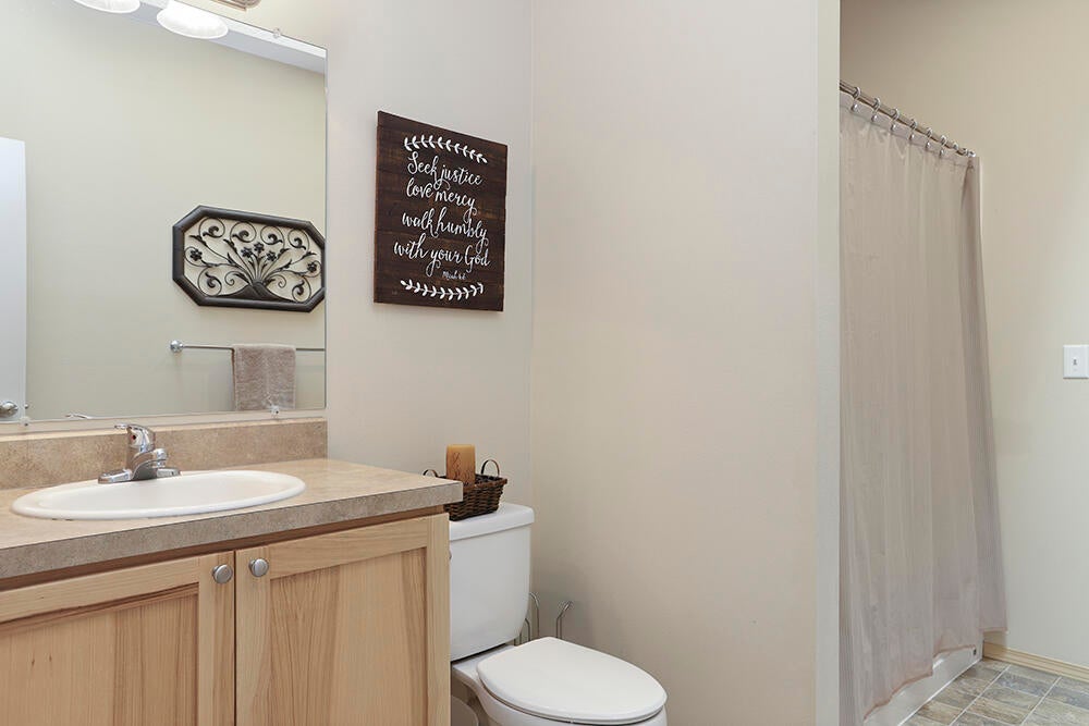 5535 Tunnel Loop Road Grants Pass, OR 97526 - Photo 20 of 29 21
