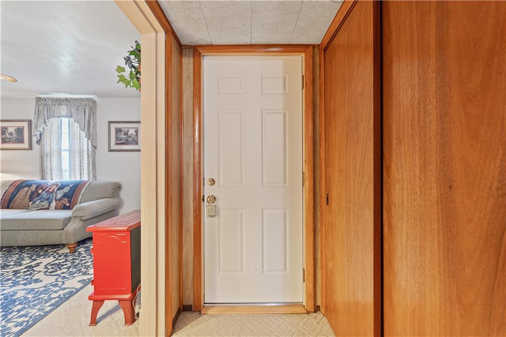 14 Pumpkin Center Road Finleyville, PA 15332 - Photo 12 of 34 a living room with furniture and a gate