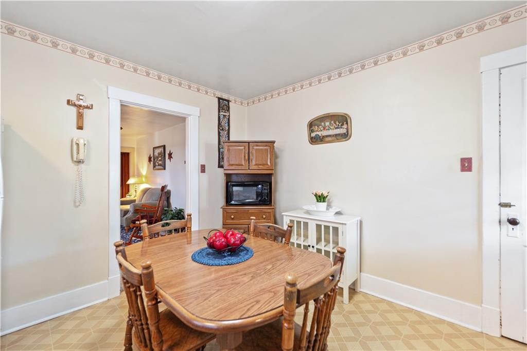 14 Pumpkin Center Road Finleyville, PA 15332 - Photo 7 of 34 a view of a dining room with furniture