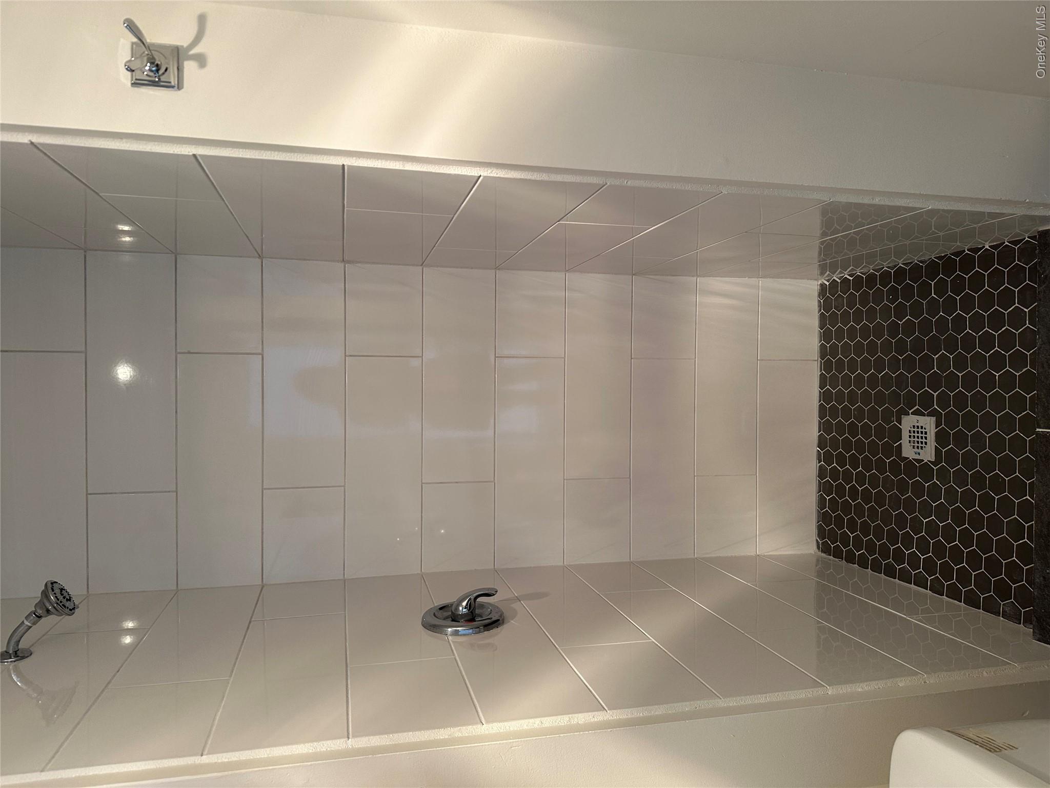 11 Upper Hillman Road Warwick, NY 10990 - Photo 13 of 16