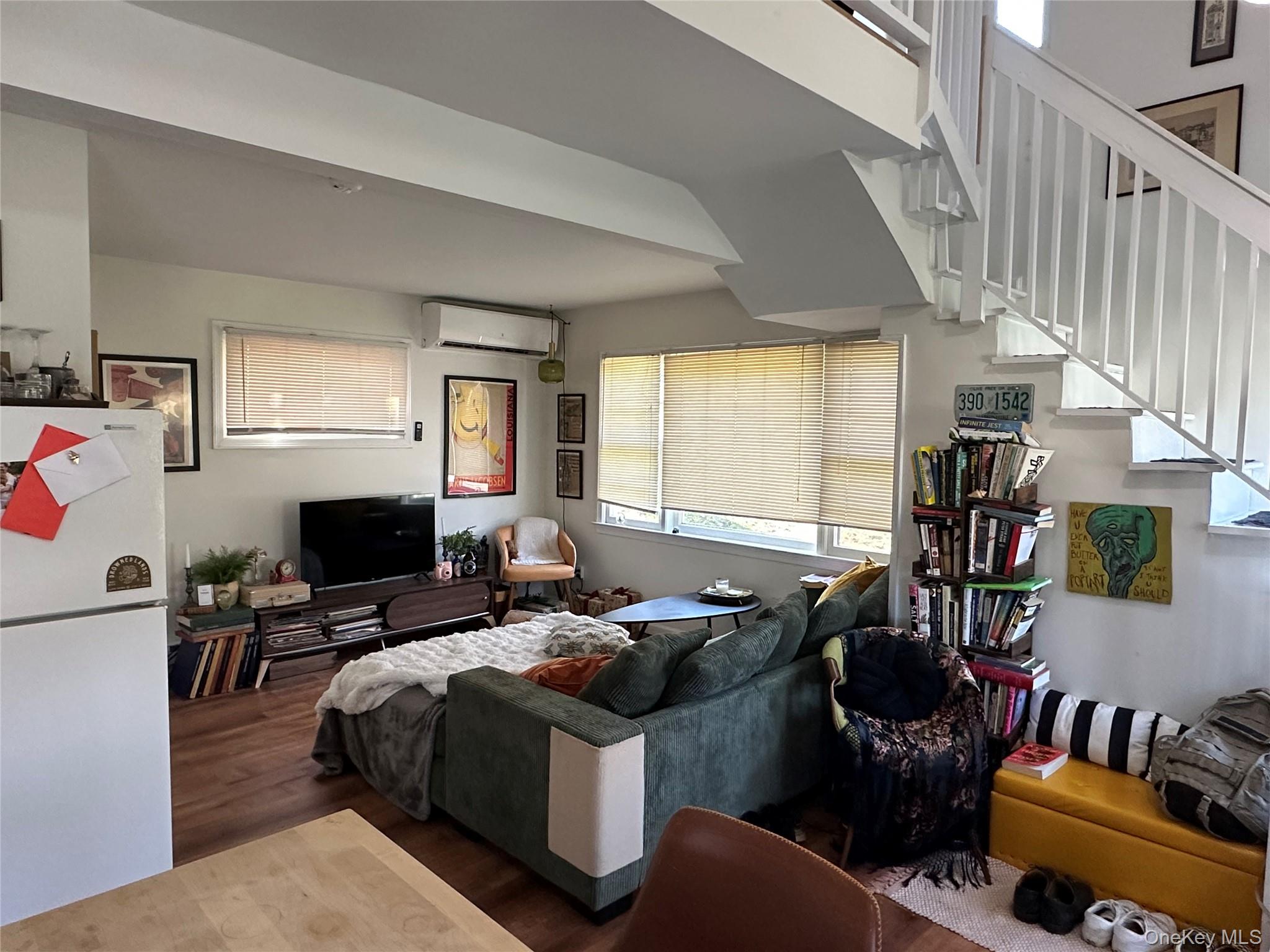 11 Upper Hillman Road Warwick, NY 10990 - Photo 5 of 16