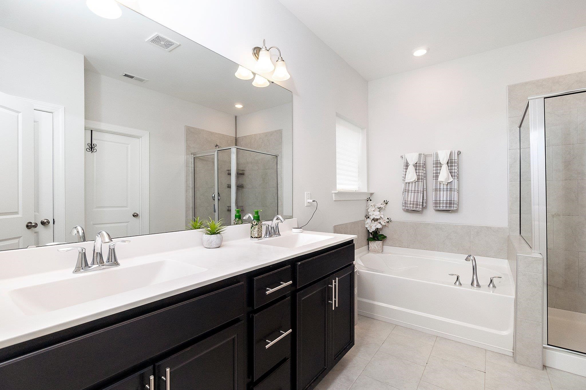 3274 Douglas Fir Road Raleigh, NC 27616 - Photo 16 of 26 Master Bath