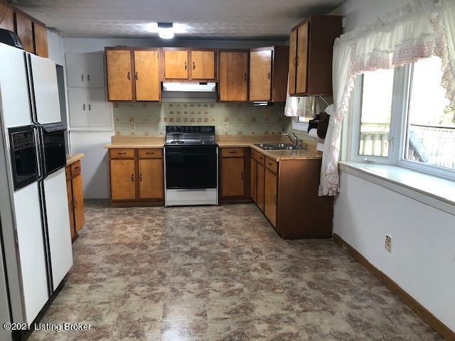 190 Gumwell Road Brandenburg, KY 40108 - Photo 9 of 26 190 gumwell kitchen 2