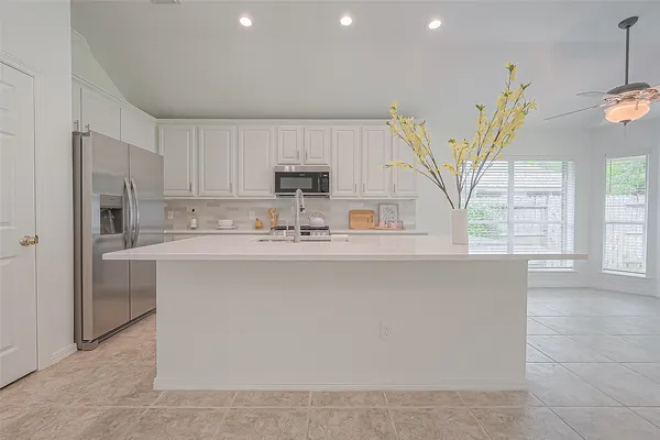 $3,100 | 41 West Sienna Place, The Woodlands, TX 77382