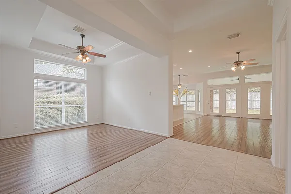 $3,100 | 41 West Sienna Place, The Woodlands, TX 77382