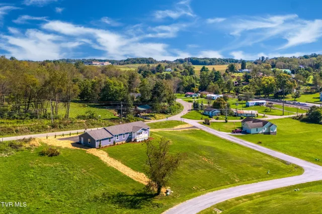 $389,000 | 18008 Destiny Lane, Abingdon, VA 24210