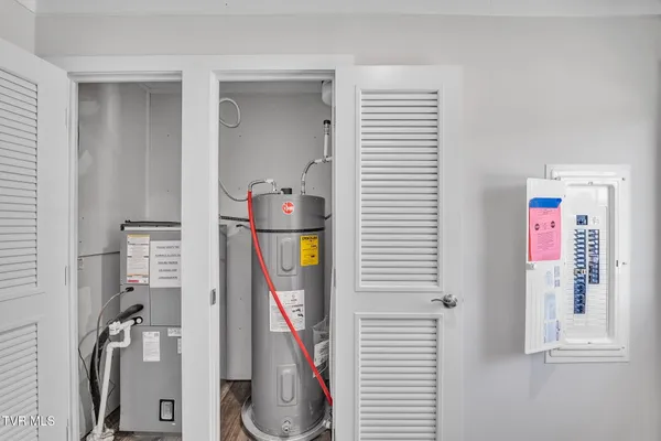 $369,000 | 18008 Destiny Lane, Abingdon, VA 24210