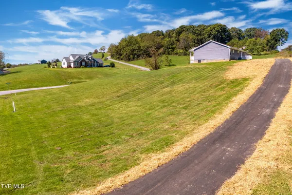 $369,000 | 18008 Destiny Lane, Abingdon, VA 24210