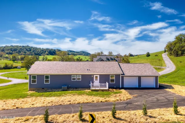 $389,000 | 18008 Destiny Lane, Abingdon, VA 24210