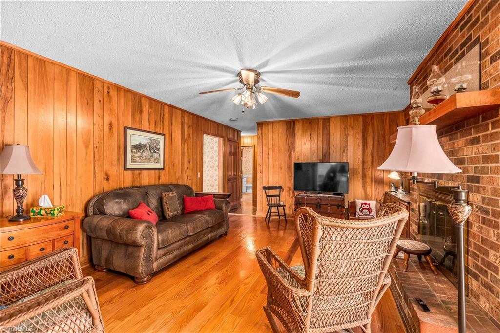 131 Ridge Street Jonesville, NC 28642 - Photo 16 of 49