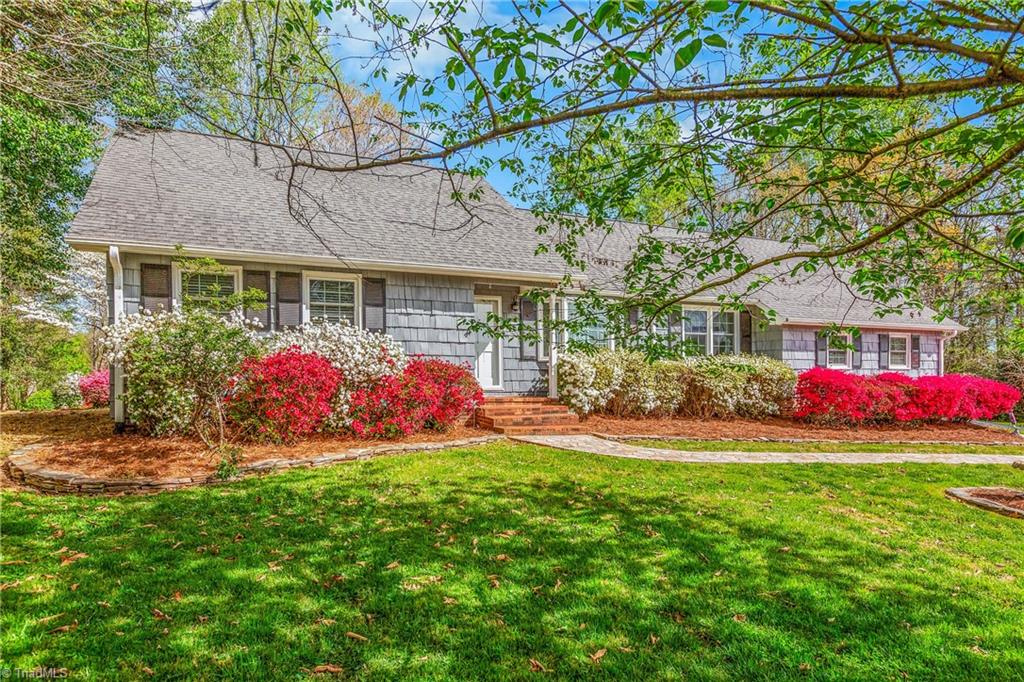 131 Ridge Street Jonesville, NC 28642 - Photo 2 of 49