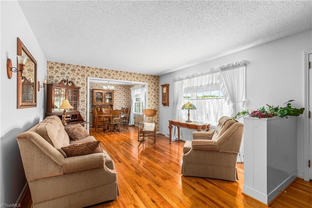 131 Ridge Street Jonesville, NC 28642 - Photo 5 of 49