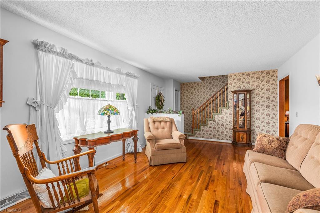 131 Ridge Street Jonesville, NC 28642 - Photo 6 of 49