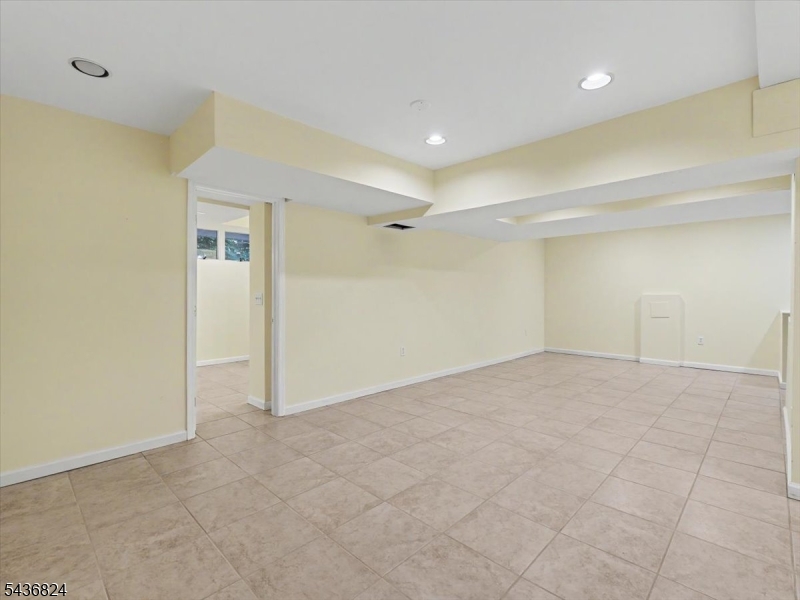 1079 Hoffman Road Bridgewater, NJ 08807 - Photo 43 of 50