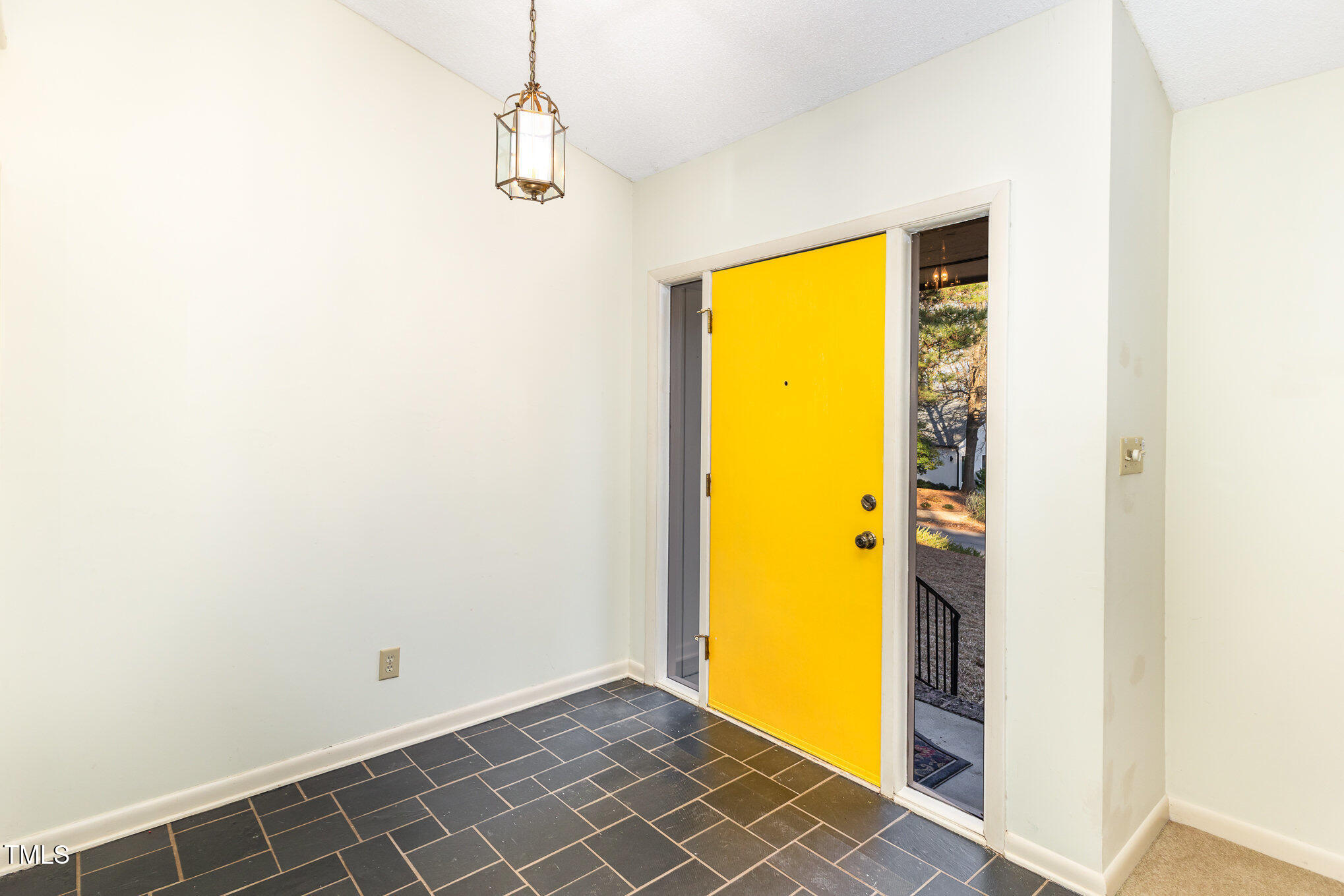 3041 Sylvania Drive Raleigh, NC 27607 - Photo 4 of 28 Foyer