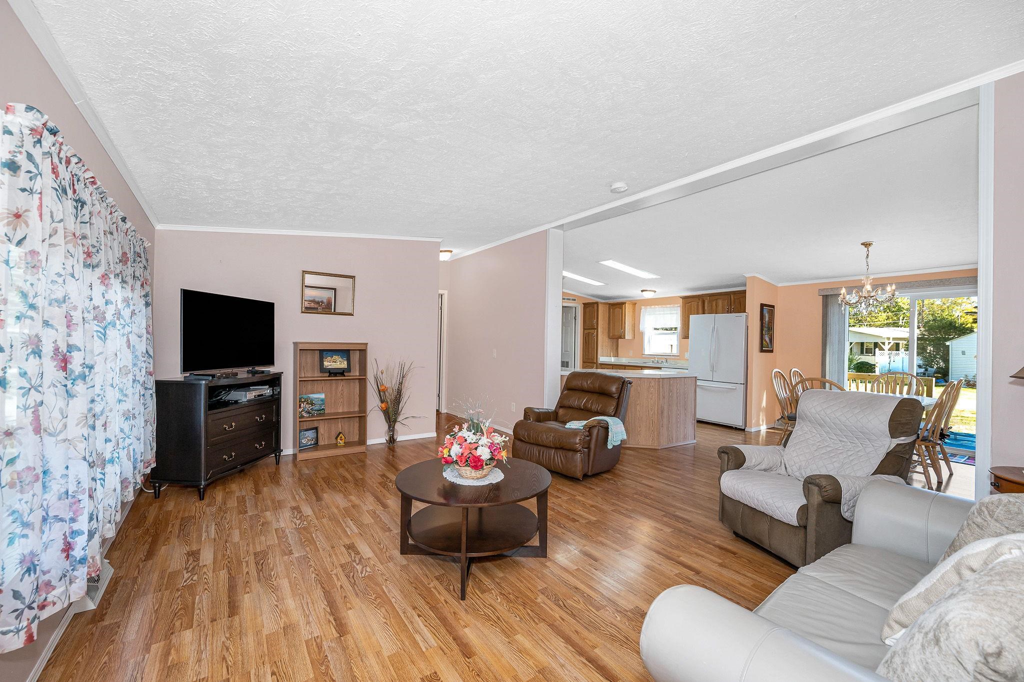 18 Winter Street Salem, NH 03079 - Photo 13 of 35