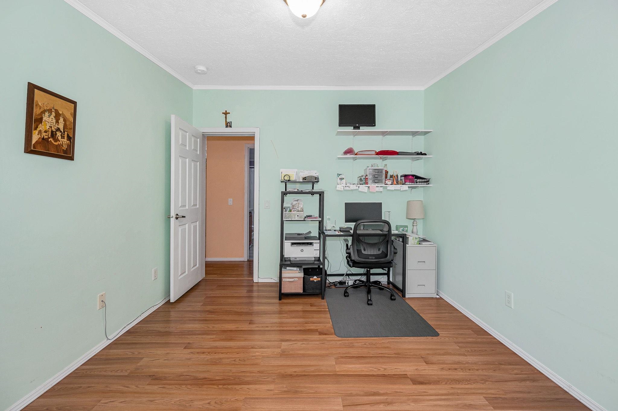 18 Winter Street Salem, NH 03079 - Photo 25 of 35