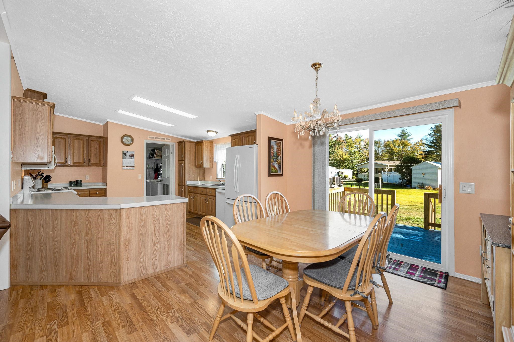 18 Winter Street Salem, NH 03079 - Photo 8 of 35