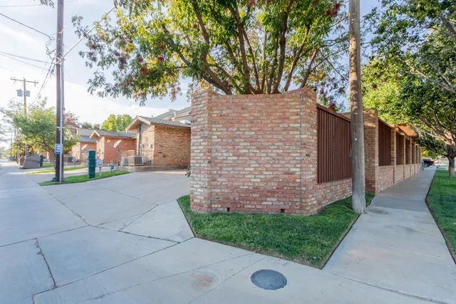$395,000 | 4501 19th Street, Unit 5, Lubbock, TX 79407