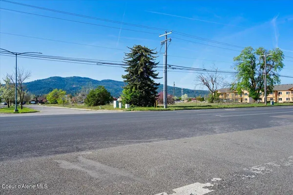 $980,100 | 1180 East Mullan Avenue, Post Falls, ID 83854